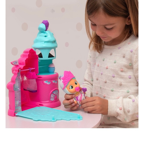 Cry Babies Magic Tears Icy World Elodie’s Crystal castle Playset. - Picture 4 of 10